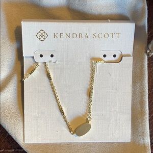 Kendra Scott necklace